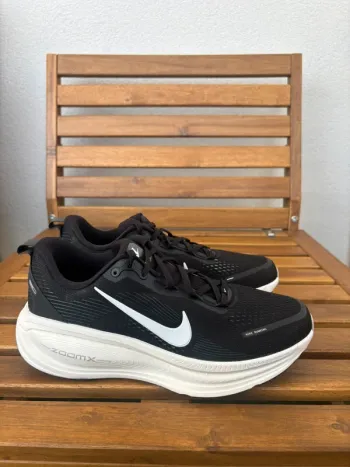 Nike Vomero 18 Running Shoes d'occasion