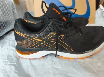 Asics Running Shoes Running Shoes d'occasion