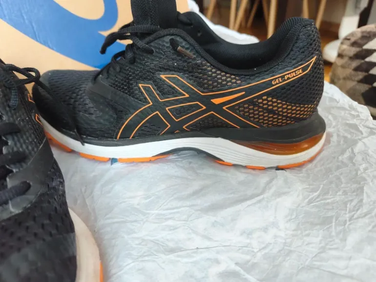 Asics Running Shoes bike de segunda mano — imagen 9 de 9