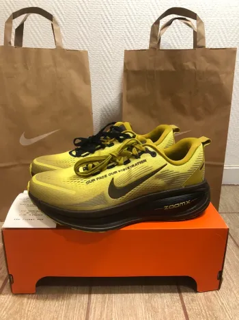 Used Pegasus Vomero 18 Running Shoes