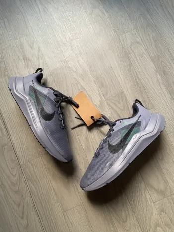 Używany Nike Chaussures de course, taille 42 Running Shoes