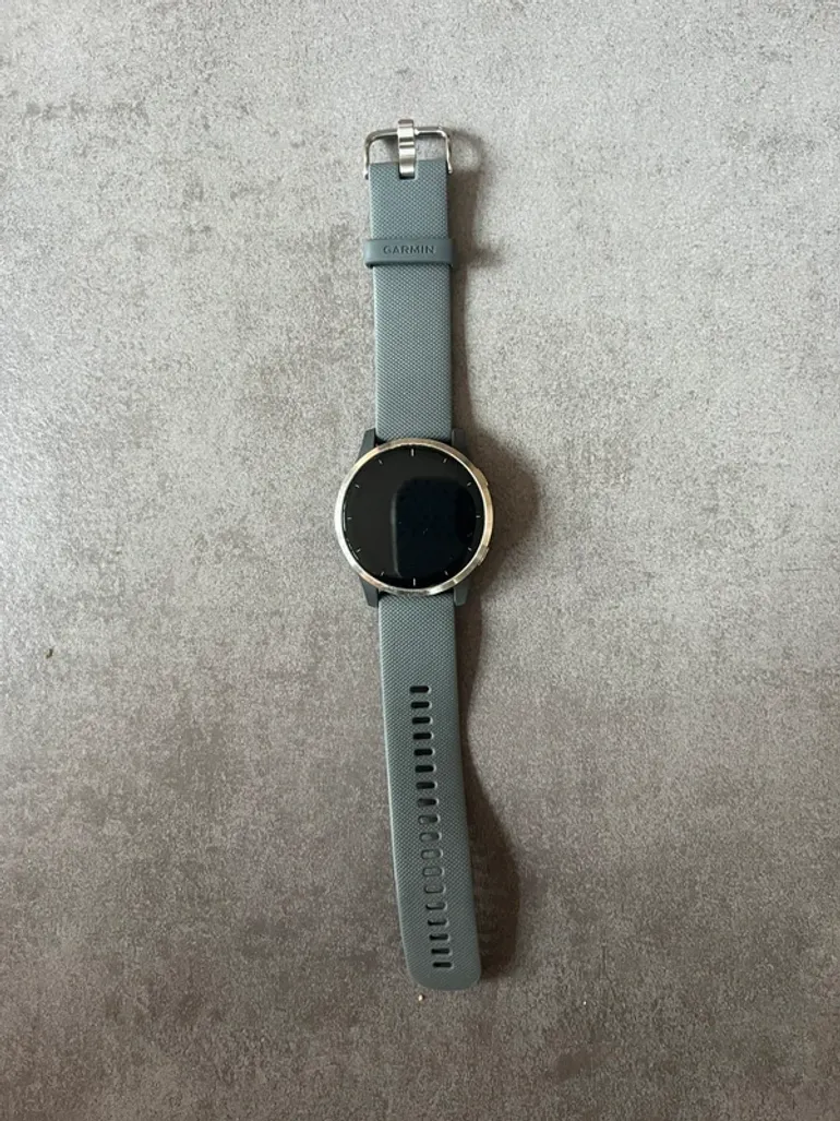 Used Garmin Vivoactive 4 bike — image 7 of 13