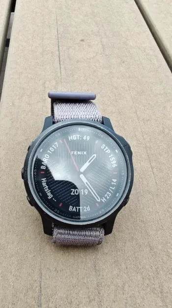 Käytetty Garmin Fenix 6S Electronics