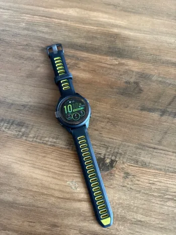 Used Garmin Forerunner 265s Electronics