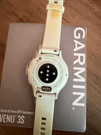 Used Garmin Venu 3S bike — image 3 of 5