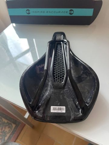 Brugt Ryet 3D Full Carbon Saddle 2026 bike — billede 4 af 4