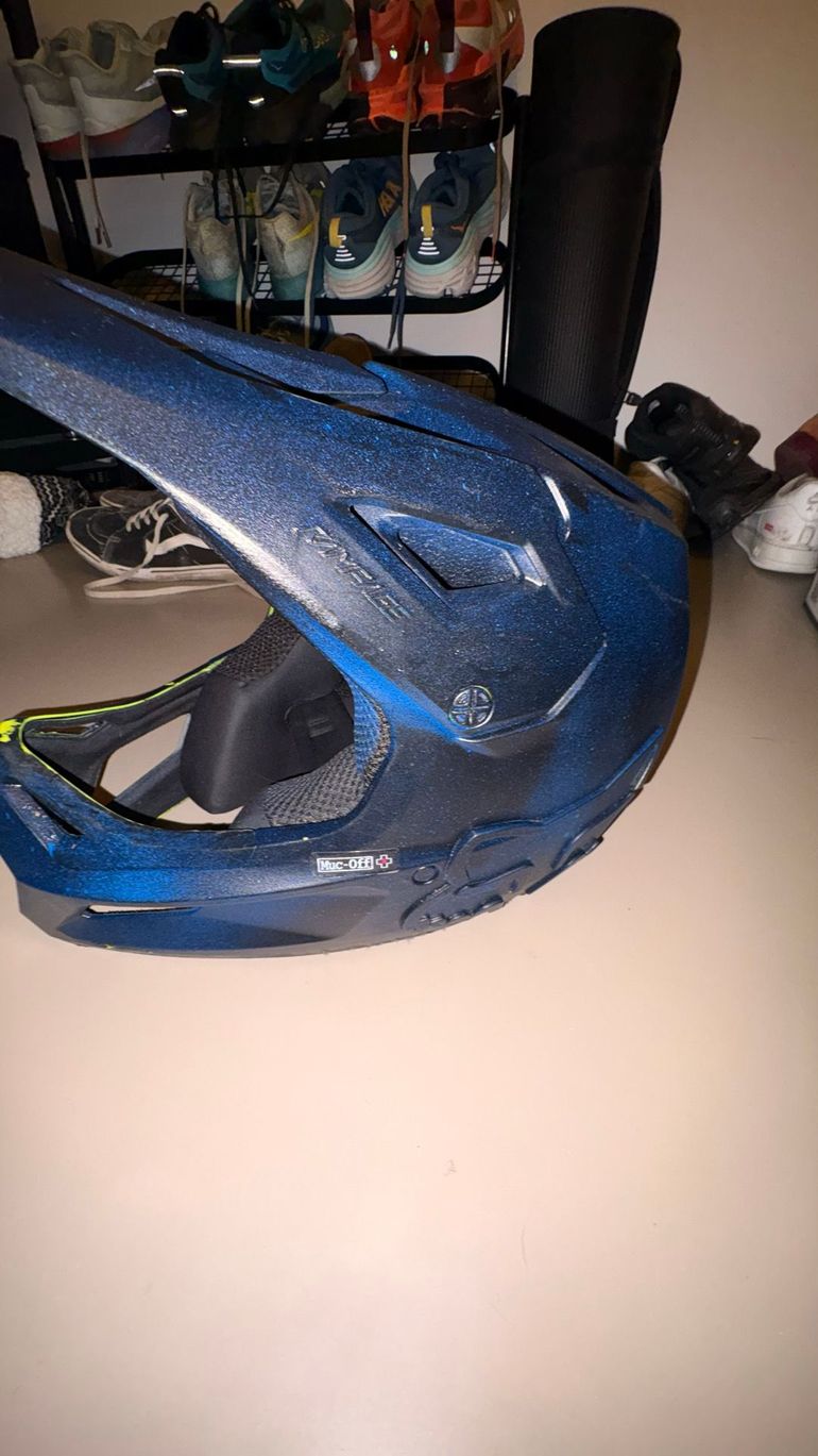 Brugt Fox Rampage RS Full Face Helmet 2025 bike — billede 1 af 6