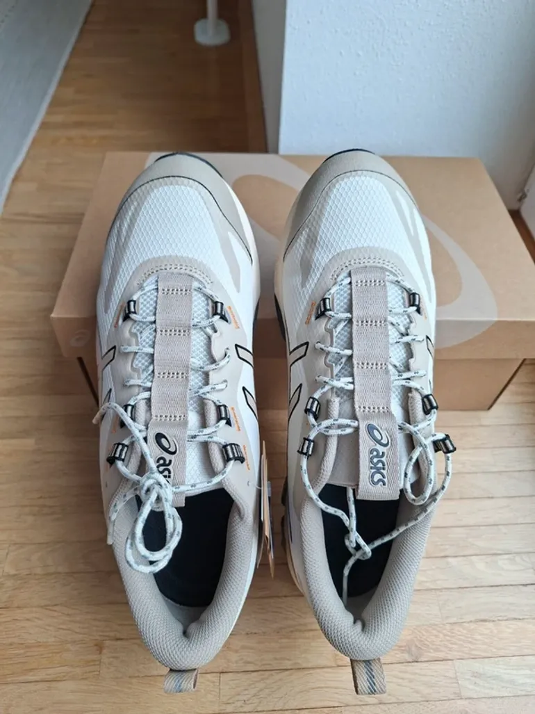 Used Asics Gel-Quantum 360 VII bike — image 2 of 10