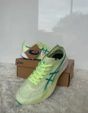 Asics Magic Speed bike d'occasion — image 2 sur 3