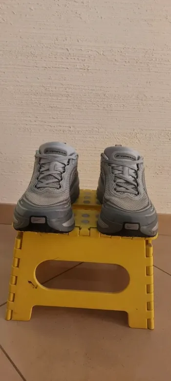 Used Scarpa Vomero 18 Running Shoes