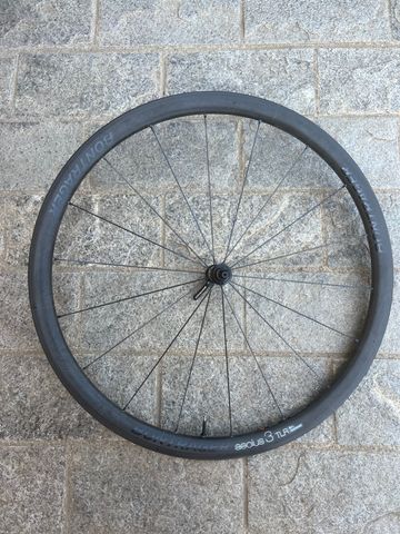 Bontrager Aeolus 3 bike d'occasion — image 3 sur 4