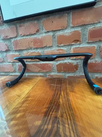 Used Pro Vibe Carbon Aero Superlight Handlebar 2023 Cockpit