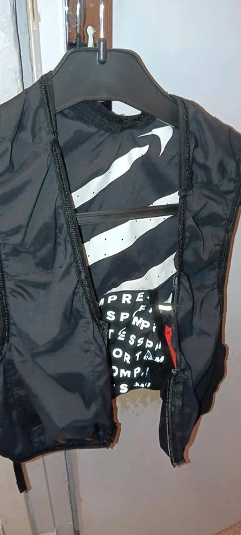Used Compressport Gilet hydratation bike — image 3 of 4