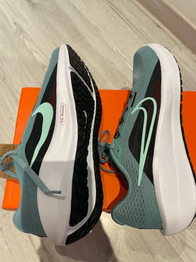 Gebrauchtes Nike sportschoenen bike — Bild 2 von 6