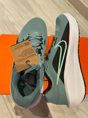 Używany Nike sportschoenen Running Shoes