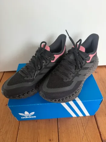 Used Adidas Sneaker Gr 38 2/3 Running Shoes