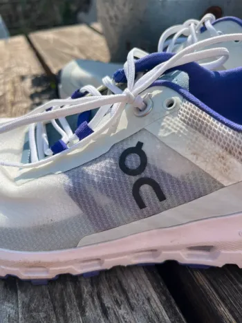 Used On Running On Schuhe Damen Gr. 37, 5 bike — image 9 of 9