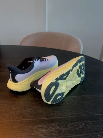 Gebrauchtes Hoka Arahi 7 bike — Bild 3 von 3