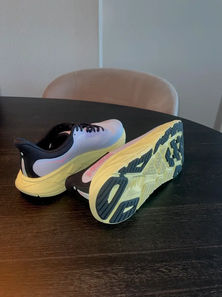 Gebrauchtes Hoka Arahi 7 bike — Bild 3 von 3