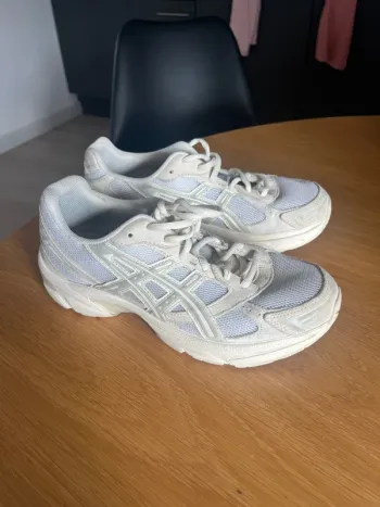 Used Asics Gel-1130 Running Shoes