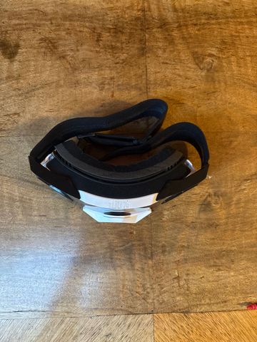Used 100% Strata 2 Goggle 2025 bike — image 3 of 4