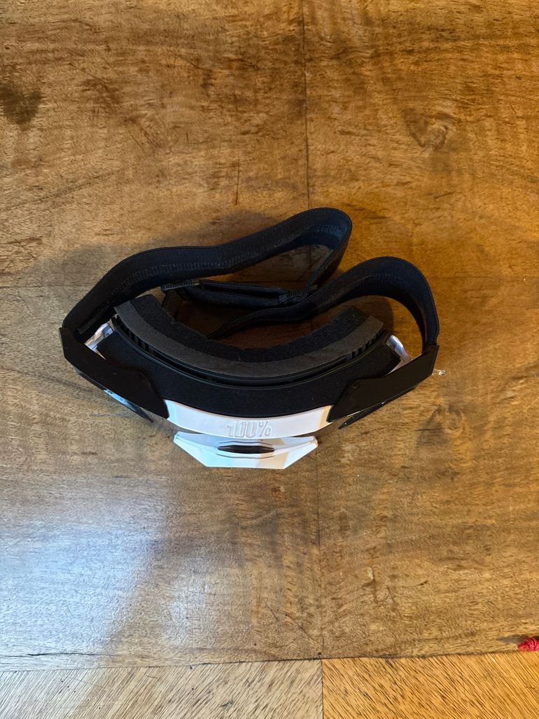 Tweedehands 100% Strata 2 Goggle 2025 bike — afbeelding 3 van 4