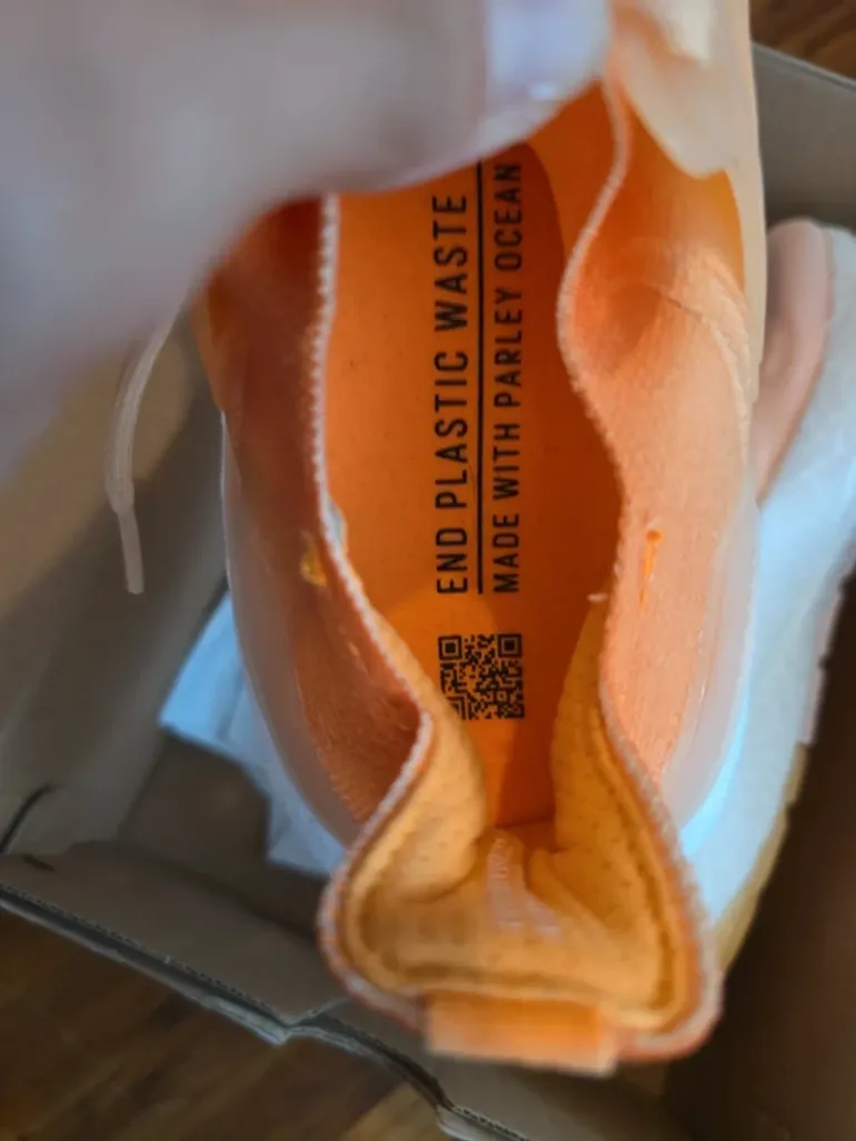 Used Adidas Ultraboost 22 bike — image 3 of 4