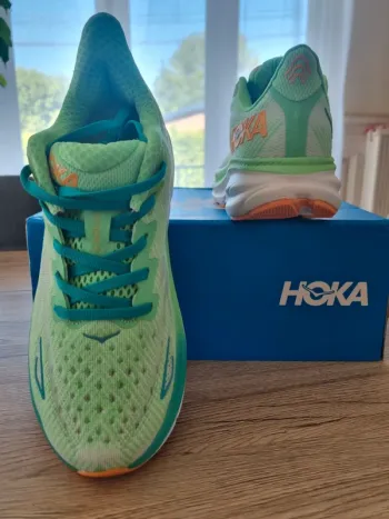 Used Hoka Clifton 9 bike — image 2 of 7