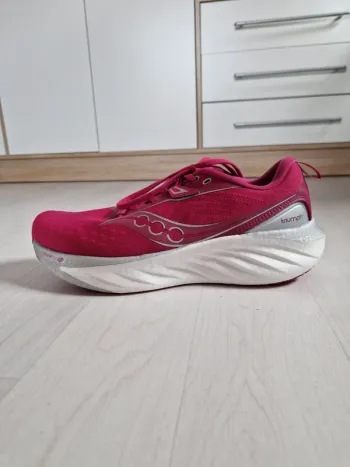 Brugt Saucony Triumph 22 bike — billede 8 af 11