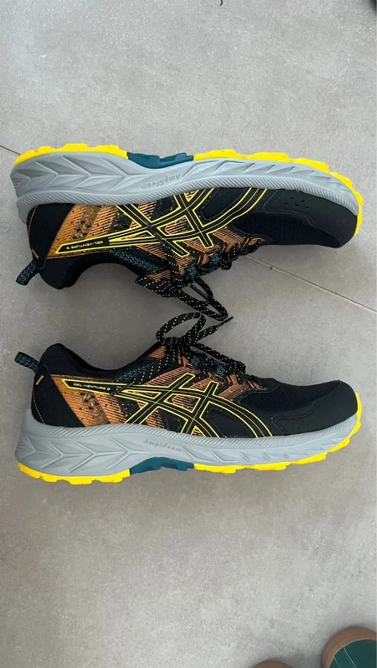 Used Asics Gel-venture 9 bike — image 3 of 5