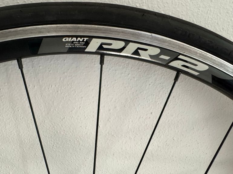 Giant PR - 2 bike d'occasion — image 2 sur 5
