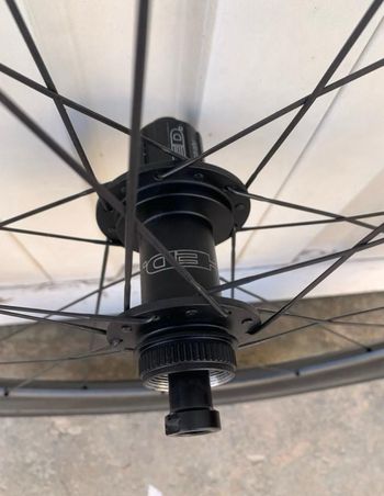 HED. Jet 6 Plus Disc 2024 bike usato — immagine 8 di 10