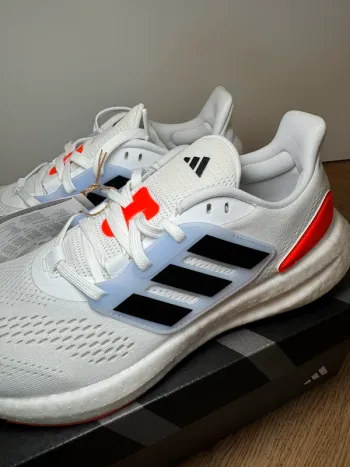 Used Adidas Pureboost 22 W bike — image 5 of 5