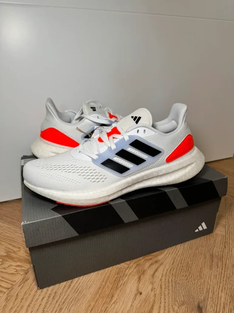 Used Adidas Pureboost 22 W bike — image 2 of 5