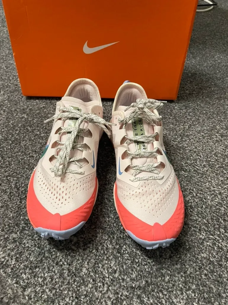 Used Nike Air Zoom Terra Kiger bike — image 2 of 10