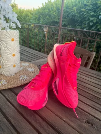 Käytetty Rose Alphafly 3 Running Shoes