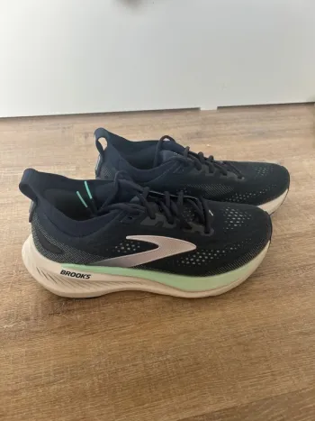Used Brooks Glycerin 23 Running Shoes
