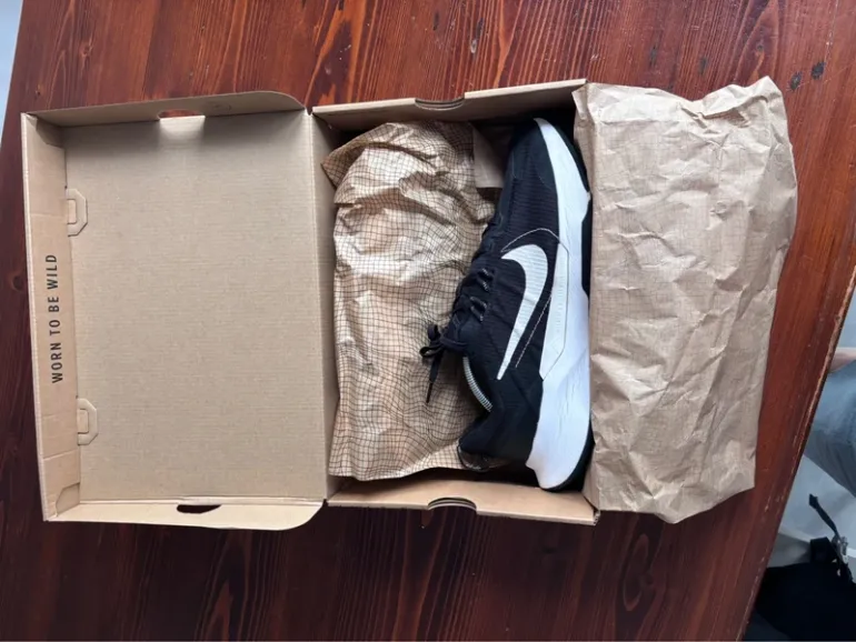 Used White Nike Juniper Trail 2 NN bike — image 7 of 8