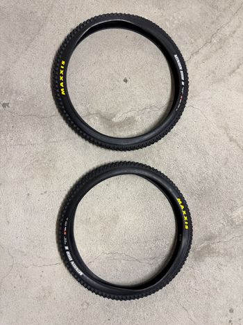 Used Maxxis Minion DHR Tyres & Tubes