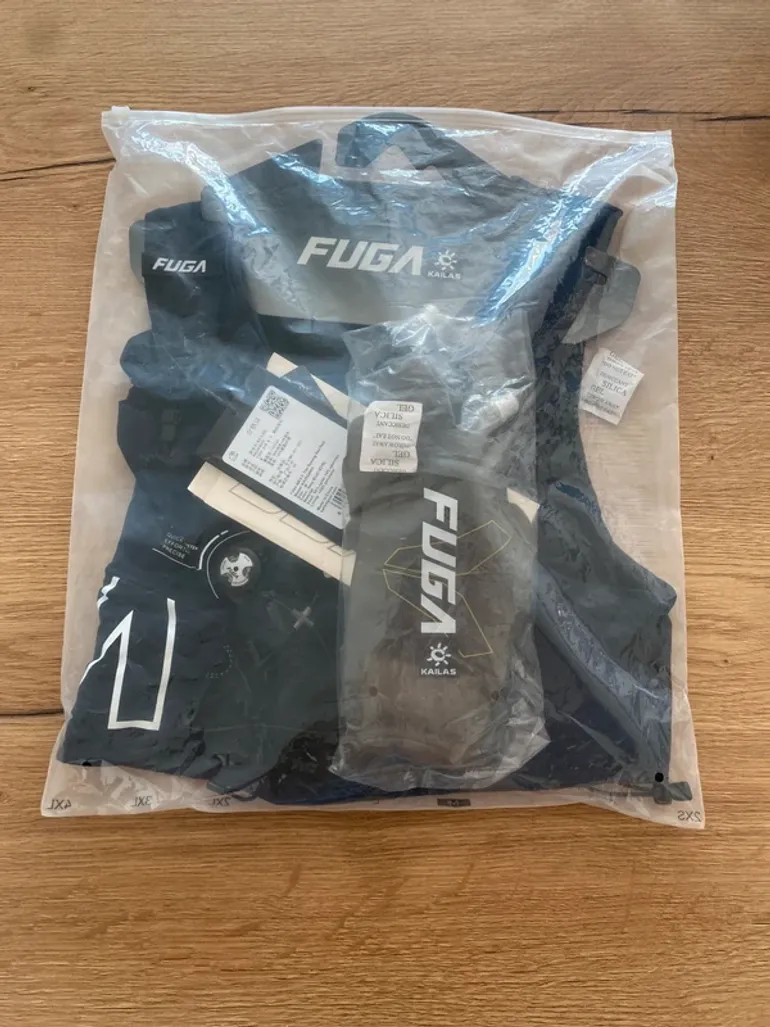 Używany Compressport FUGA Air 8 IV bike — zdjęcie 5 z 6