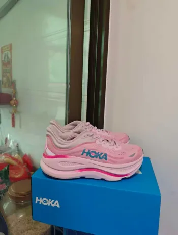Used Hoka Shoes Size 37 Running Shoes