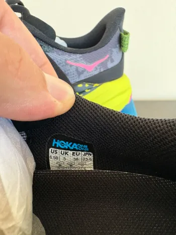 Used Hoka Speedgoat 6 bike — image 7 of 8