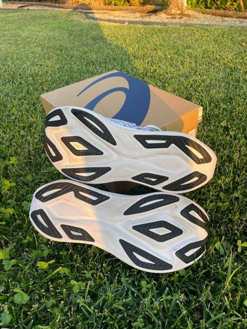 Gebrauchtes Asics Superblast 3 2026 bike — Bild 6 von 7