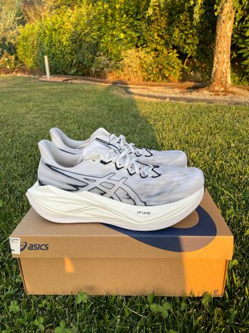 Gebrauchtes Asics Superblast 3 2026 bike — Bild 2 von 7