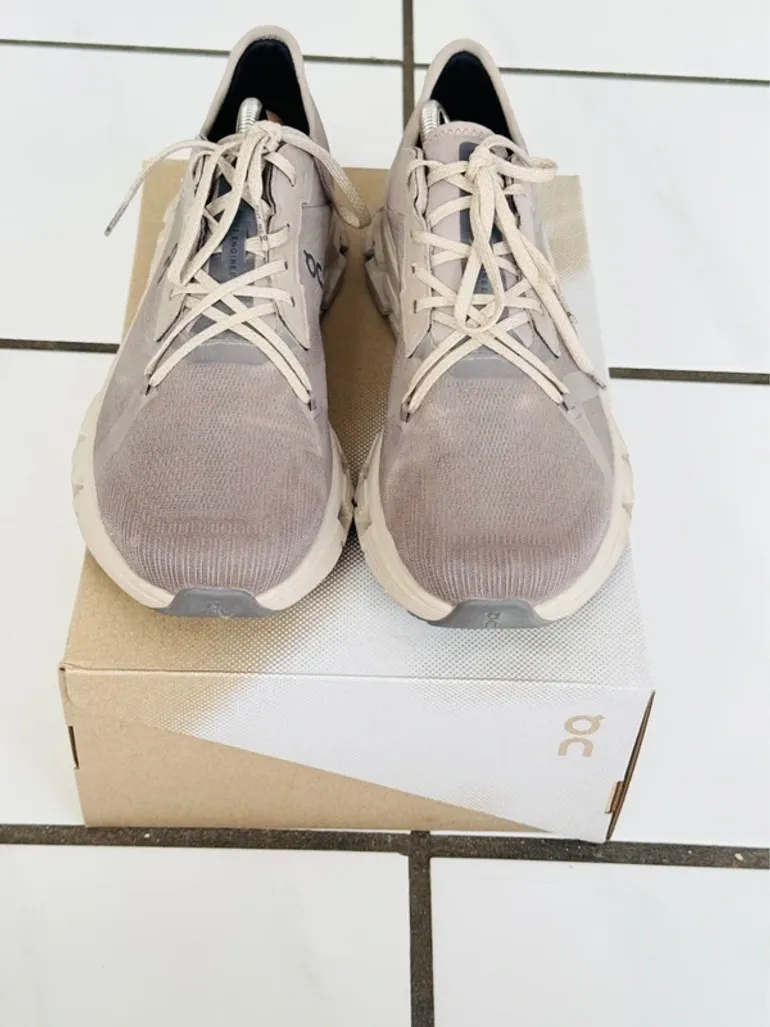 Used On Running Cloud X bike — image 4 of 13