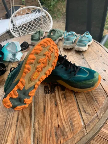 Used Hoka Mafate 5 bike — image 3 of 7