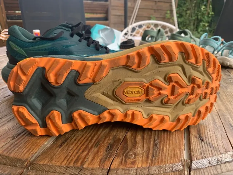 Used Hoka Mafate 5 bike — image 6 of 7