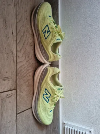 Gebrauchtes New Balance 1080 V15 bike — Bild 3 von 6