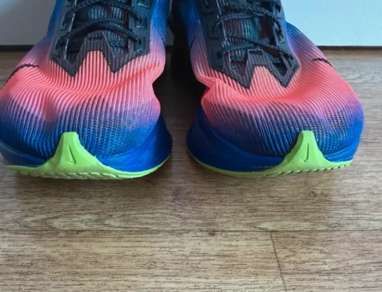 New Balance Vaporfly 4 bike usato — immagine 3 di 8