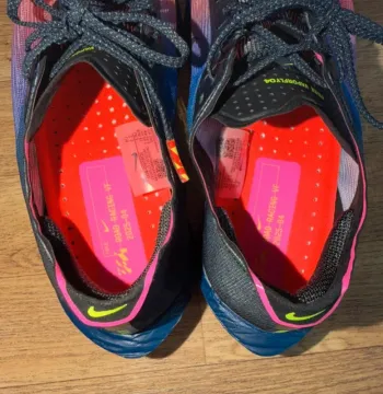 New Balance Vaporfly 4 bike usato — immagine 4 di 8